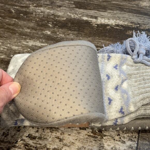 Muk Luks Womens Slipper Sock L XL 8 10 Gray Blue Knit Slip Resistant Cozy NWT - Picture 5 of 6
